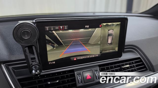 Audi Q5 2020 — photo 22