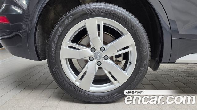 Audi Q5 2020 — photo 7