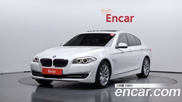 BMW 5-Series 2012 — photo 1