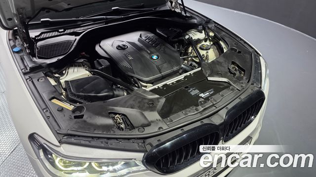 BMW 5-Series 2017 — photo 6