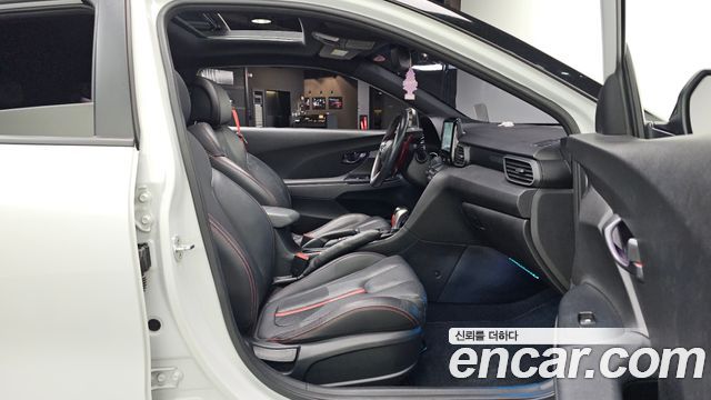 Hyundai Veloster 2018 — photo 11