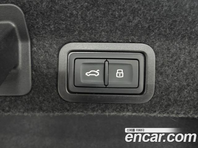 Audi A6 2025 — photo 12