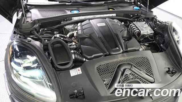 Porsche Macan 2023 — photo 6