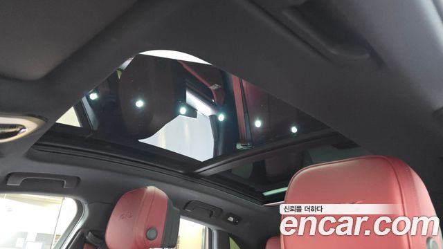 Porsche Macan 2023 — photo 19