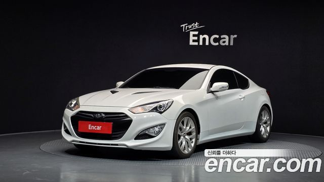Hyundai Genesis 2012 — photo 1