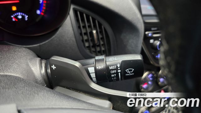 Hyundai Genesis 2012 — photo 17