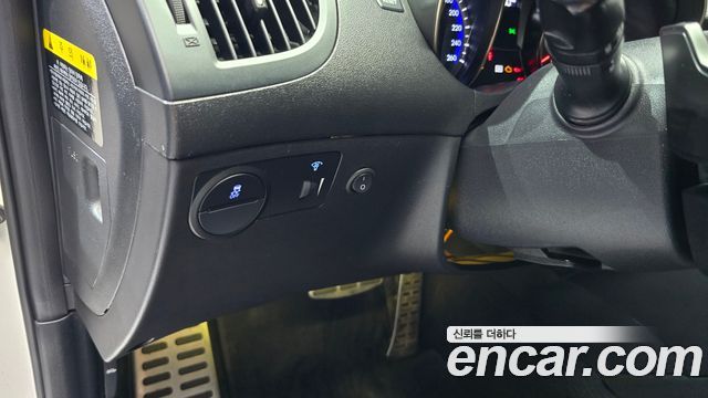 Hyundai Genesis 2012 — photo 18