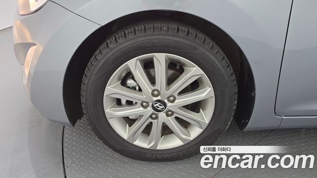 Hyundai AVANTE 2014 — photo 5