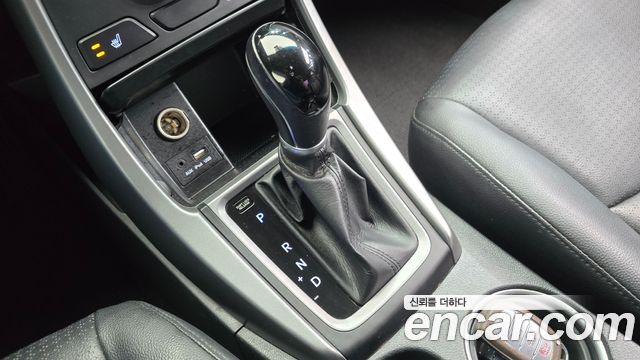 Hyundai AVANTE 2014 — photo 12