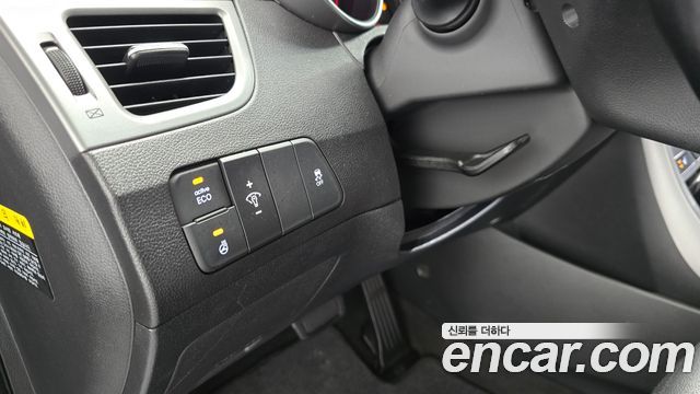 Hyundai AVANTE 2014 — photo 24