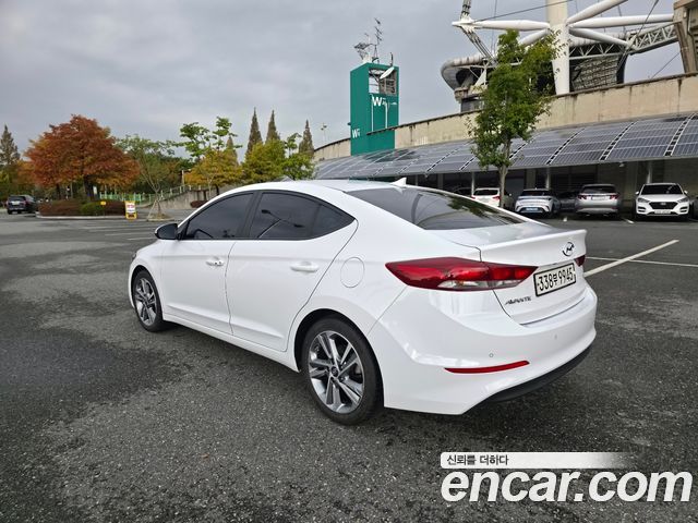 Hyundai AVANTE 2018 — photo 2