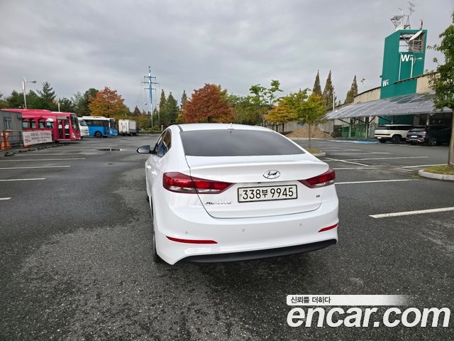 Hyundai AVANTE 2018 — photo 4
