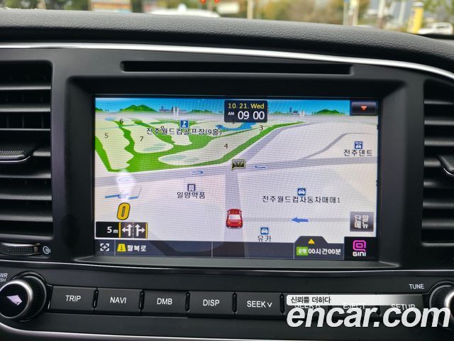 Hyundai AVANTE 2018 — photo 12