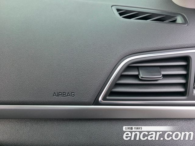 Hyundai AVANTE 2018 — photo 15