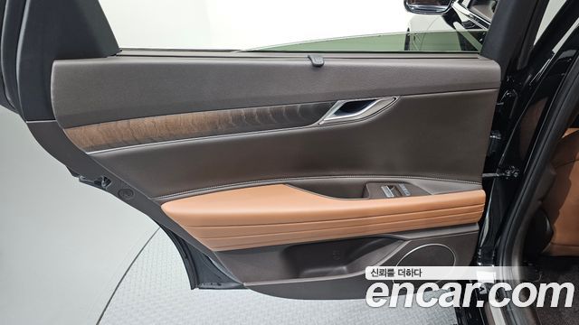 Genesis G80 2022 — photo 15
