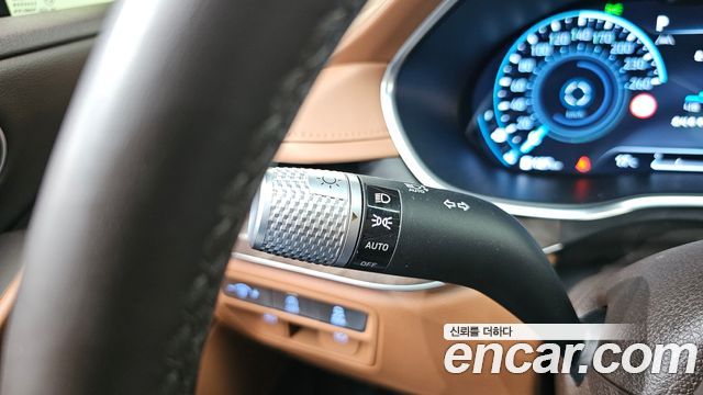Genesis G80 2022 — photo 30