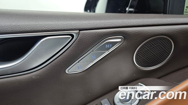 Genesis G80 2022 — photo 34
