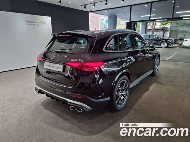 Mercedes-Benz GLC-Class 2026 — photo 2