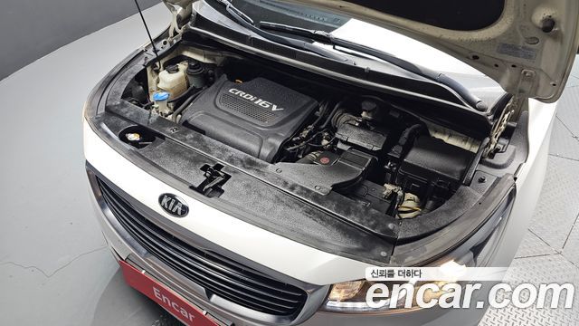 Kia Canival 2016 — photo 6