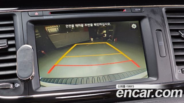 Kia Canival 2016 — photo 16