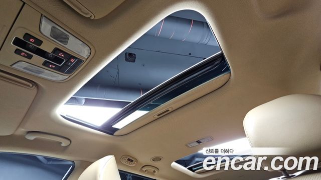 Kia Canival 2016 — photo 17