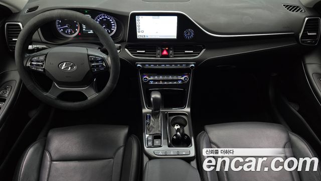 Hyundai Grandeur 2018 — photo 10