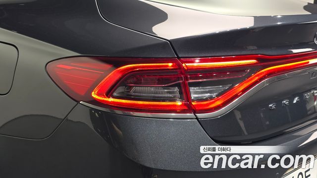 Hyundai Grandeur 2018 — photo 9