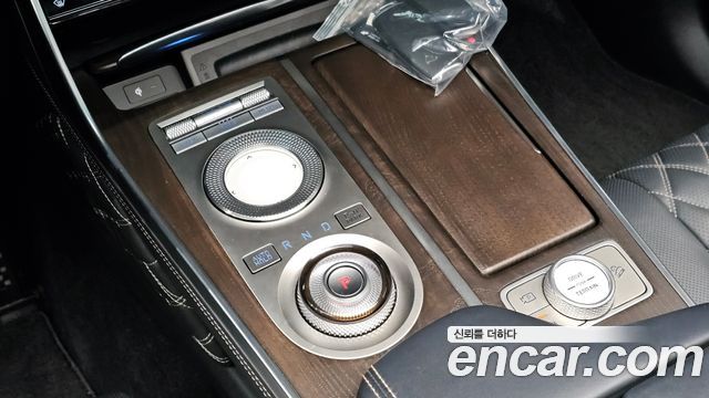 Genesis GV80 2022 — photo 12