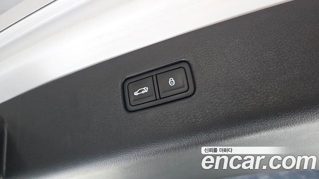 Genesis GV80 2022 — photo 28
