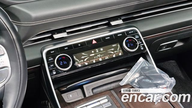 Genesis GV80 2022 — photo 30
