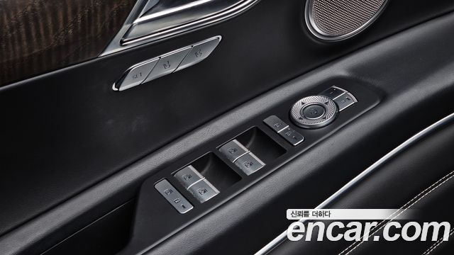 Genesis GV80 2022 — photo 33