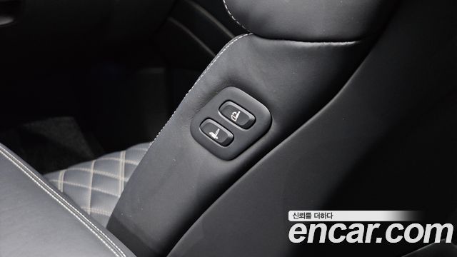 Genesis GV80 2022 — photo 34