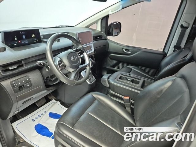 Hyundai Staria 2022 — photo 7