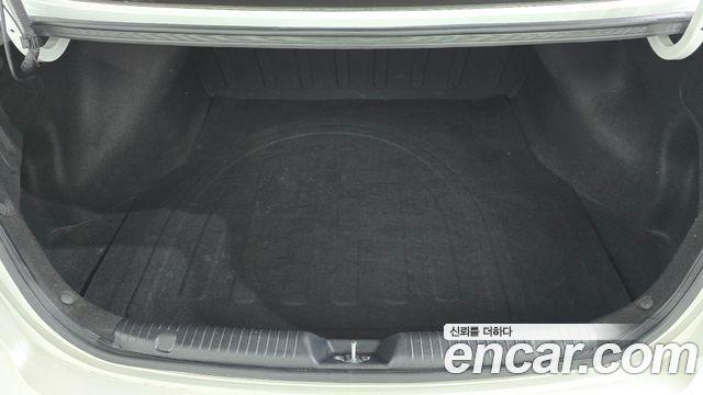 Kia K3 2015 — photo 21