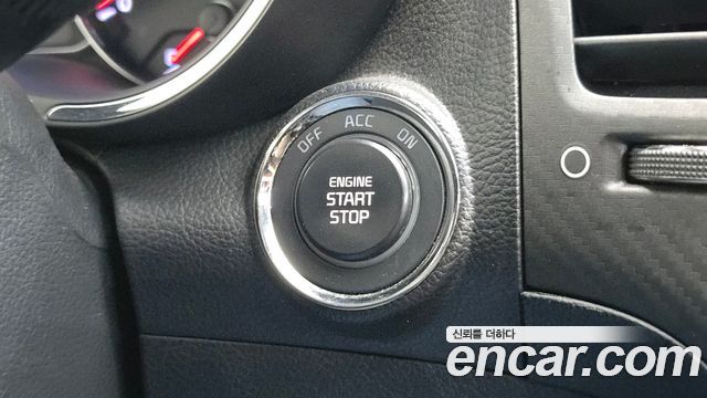 Kia K3 2015 — photo 24