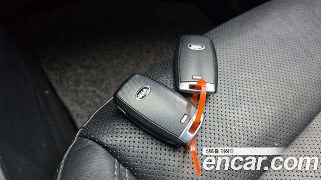 Kia K3 2015 — photo 30