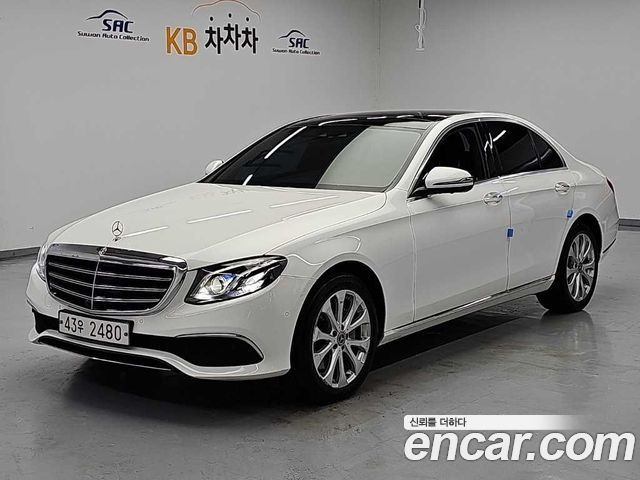 Mercedes-Benz E-Class 2017 — photo 3