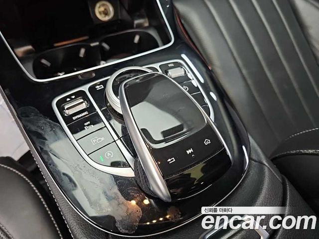 Mercedes-Benz E-Class 2017 — photo 17