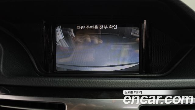 Mercedes-Benz E-Class 2015 — photo 15