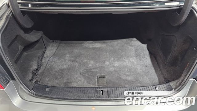 Mercedes-Benz E-Class 2015 — photo 20
