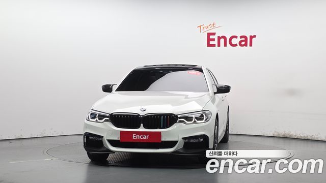 BMW 5-Series 2018 — photo 3