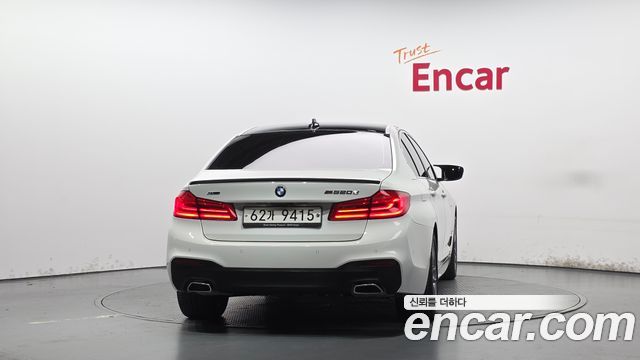 BMW 5-Series 2018 — photo 4