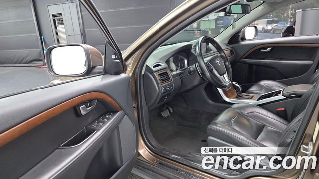 Volvo XC70 2014 — photo 11