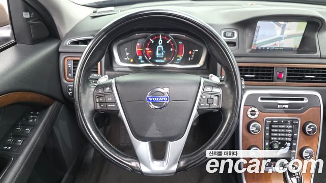 Volvo XC70 2014 — photo 13
