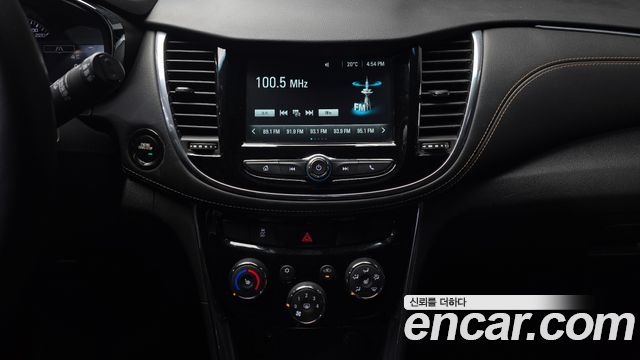 Chevrolet Korea Trax 2017 — photo 14