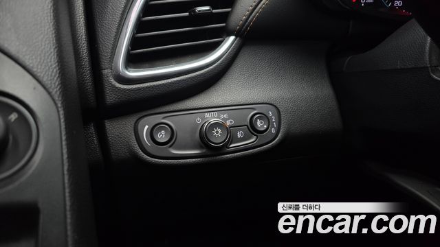 Chevrolet Korea Trax 2017 — photo 16