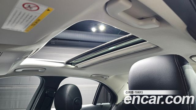 Mercedes-Benz C-Class 2016 — photo 19
