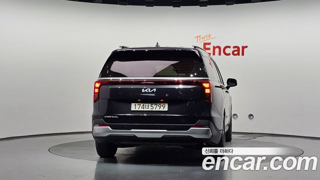 Kia Canival 2025 — photo 4