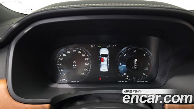 Volvo S90 2019 — photo 11