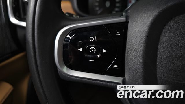 Volvo S90 2019 — photo 22